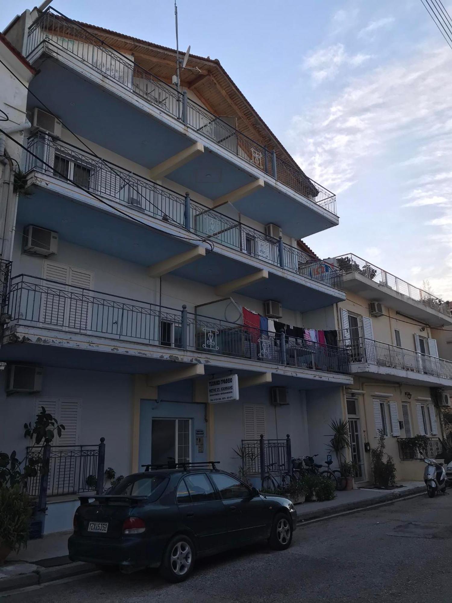 Ion Apartments Messolonghi Single Bed Room Mountain View Loft Μεσολόγγι Εξωτερικό φωτογραφία